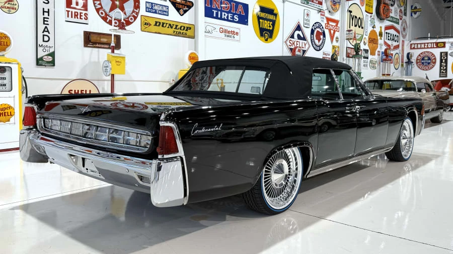 1963 Lincoln Continental 4th Gen - Image 3 of 25