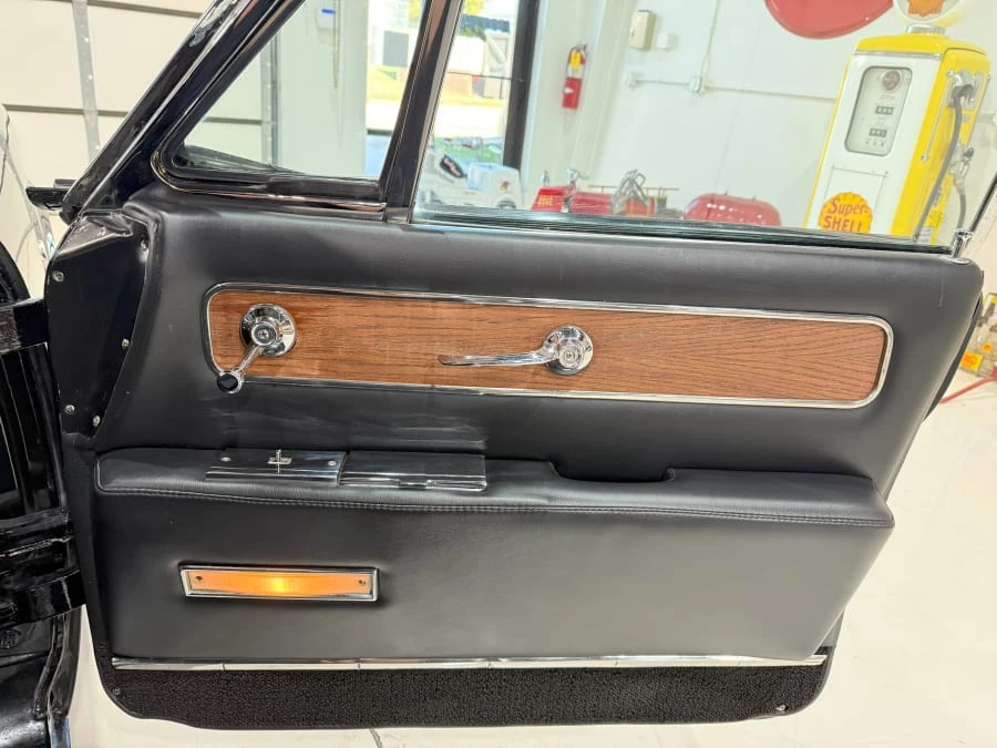 1963 Lincoln Continental 4th Gen - Image 20 of 25