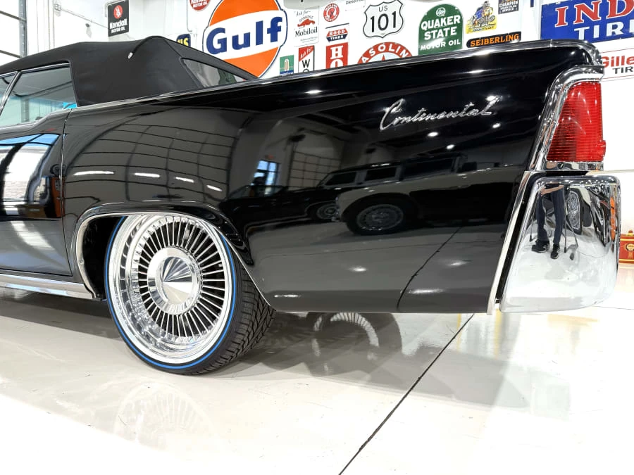 1963 Lincoln Continental 4th Gen - Image 12 of 25