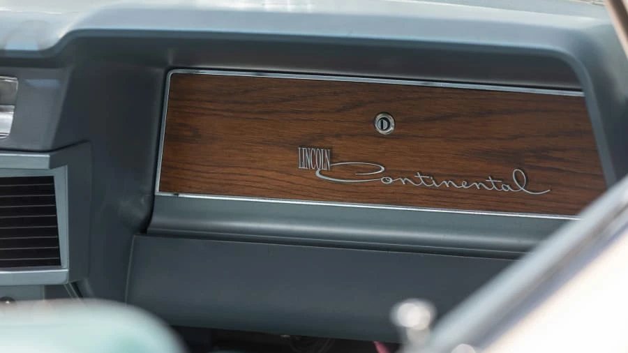 1963 Lincoln Continental 4th Gen - Image 10 of 18