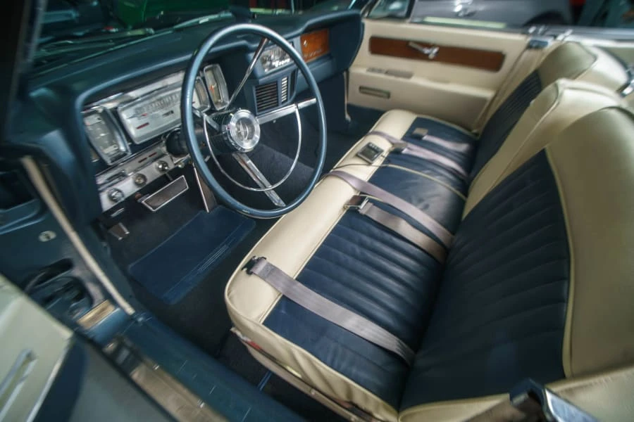 1963 Lincoln Continental 4th Gen - Image 18 of 20