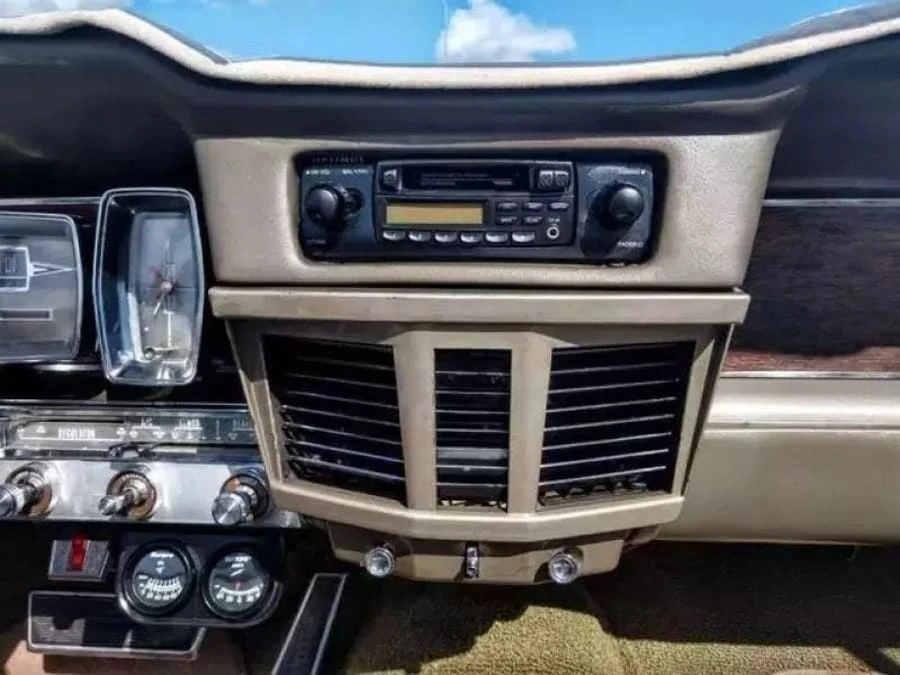1963 Lincoln Continental 4th Gen - Image 20 of 27