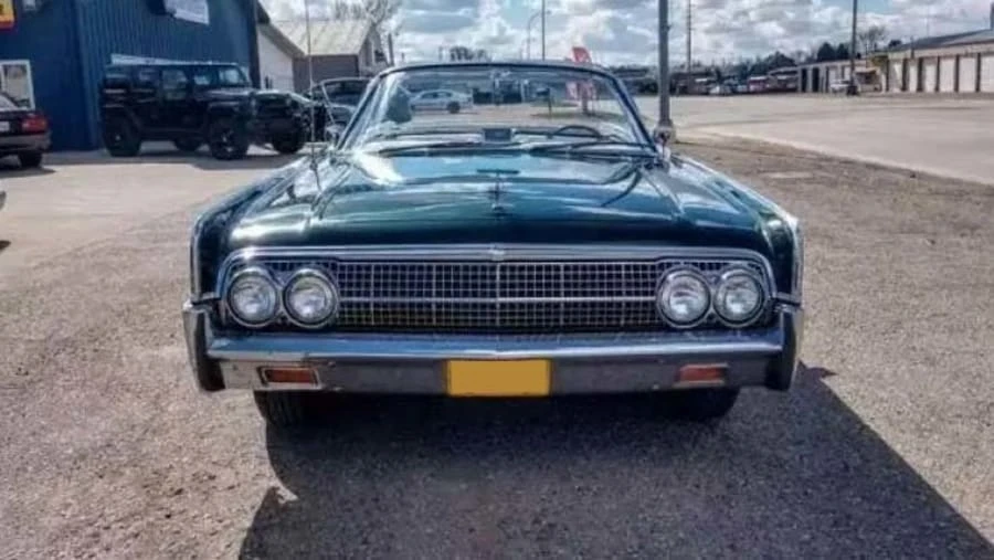 1963 Lincoln Continental 4th Gen - Image 4 of 27