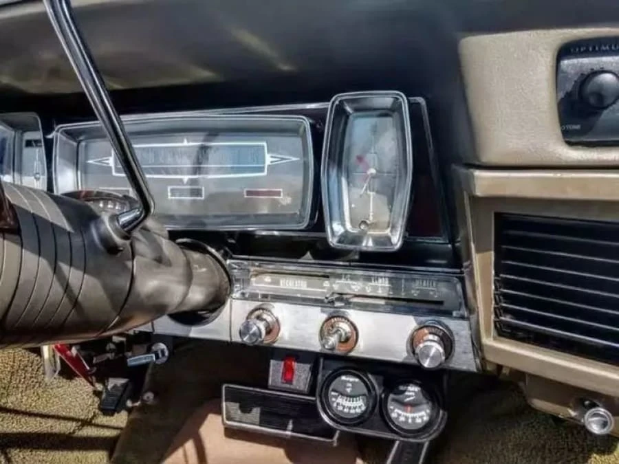 1963 Lincoln Continental 4th Gen - Image 15 of 27
