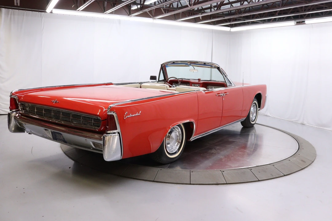 1963 Lincoln Continental 4th Gen - Image 13 of 31