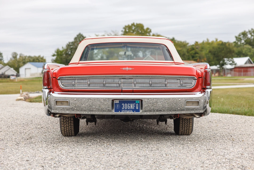 1963 Lincoln Continental 4th Gen - Image 11 of 31