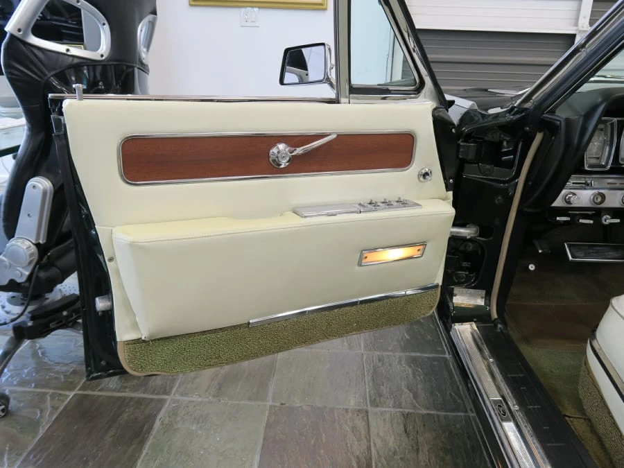 1963 Lincoln Continental 4th Gen - Image 5 of 31