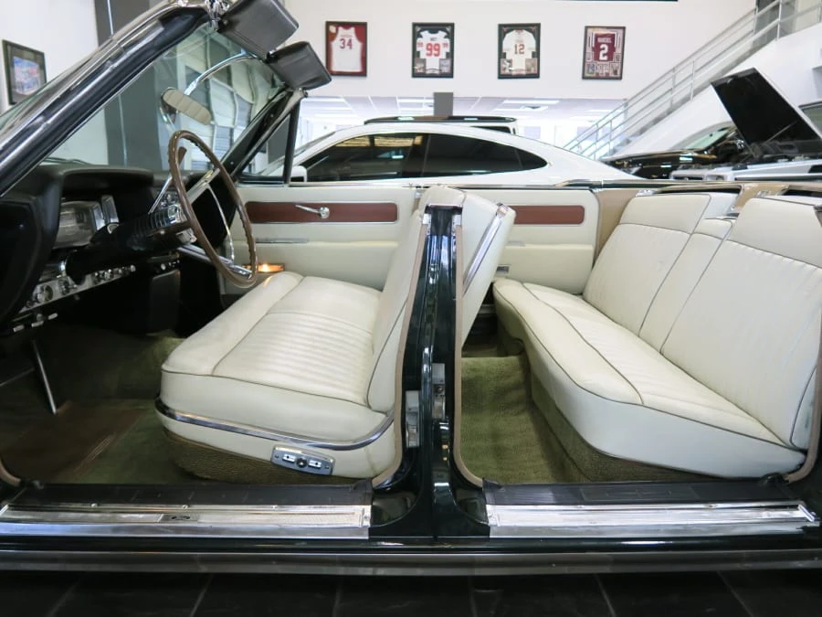 1963 Lincoln Continental 4th Gen - Image 7 of 31