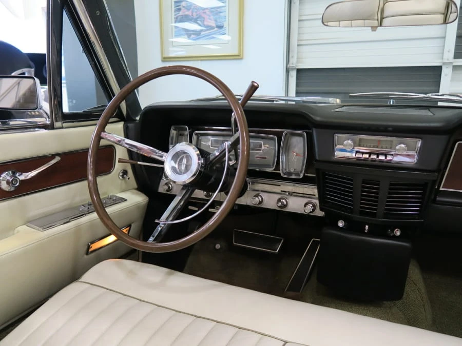 1963 Lincoln Continental 4th Gen - Image 16 of 31