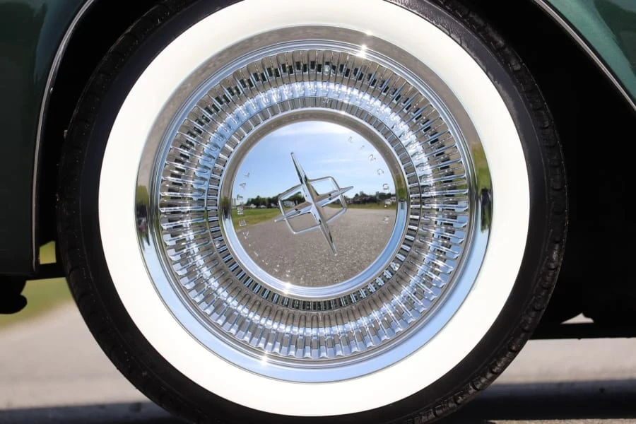 1963 Lincoln Continental 4th Gen - Image 5 of 10