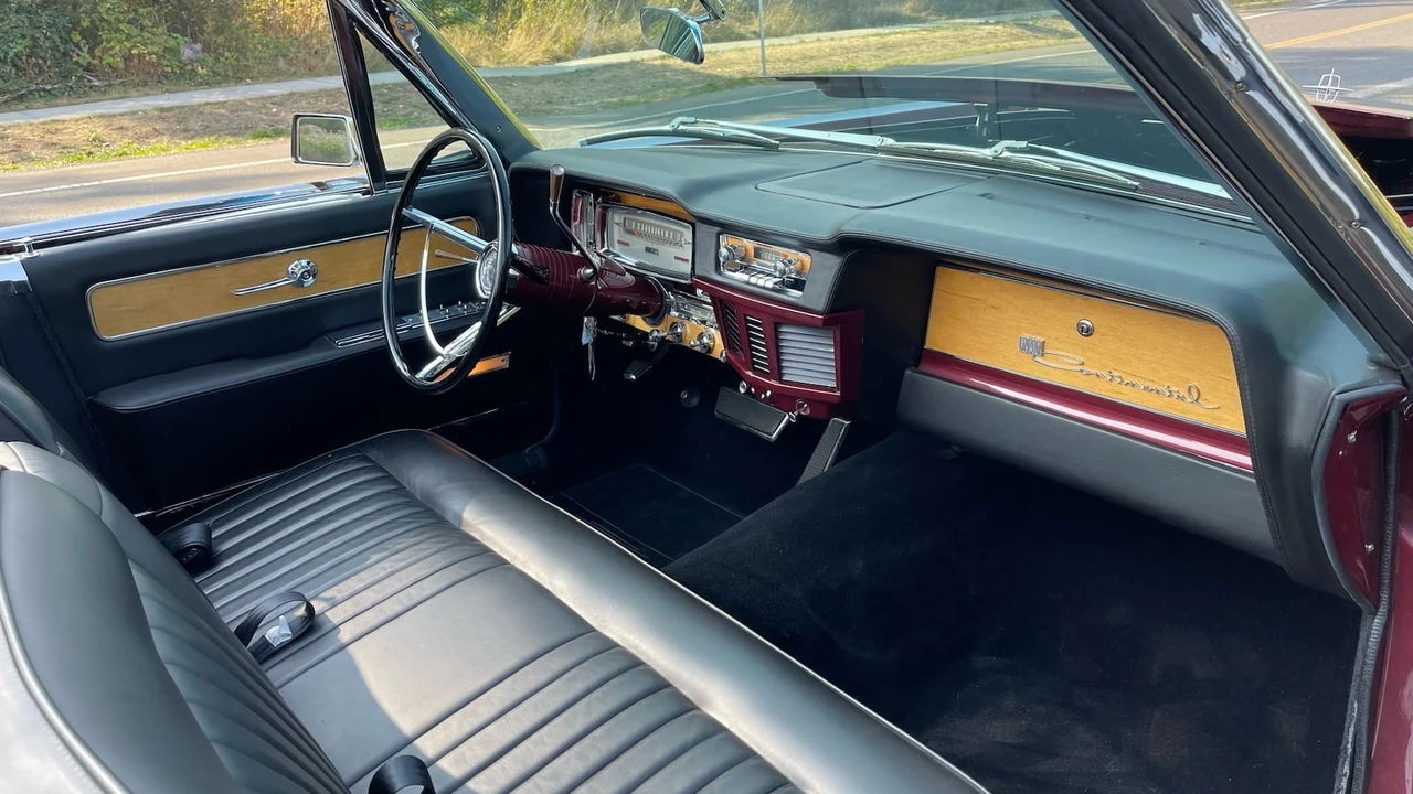 1963 Lincoln Continental 4th Gen - Image 7 of 24