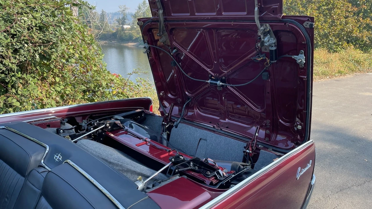 1963 Lincoln Continental 4th Gen - Image 10 of 24