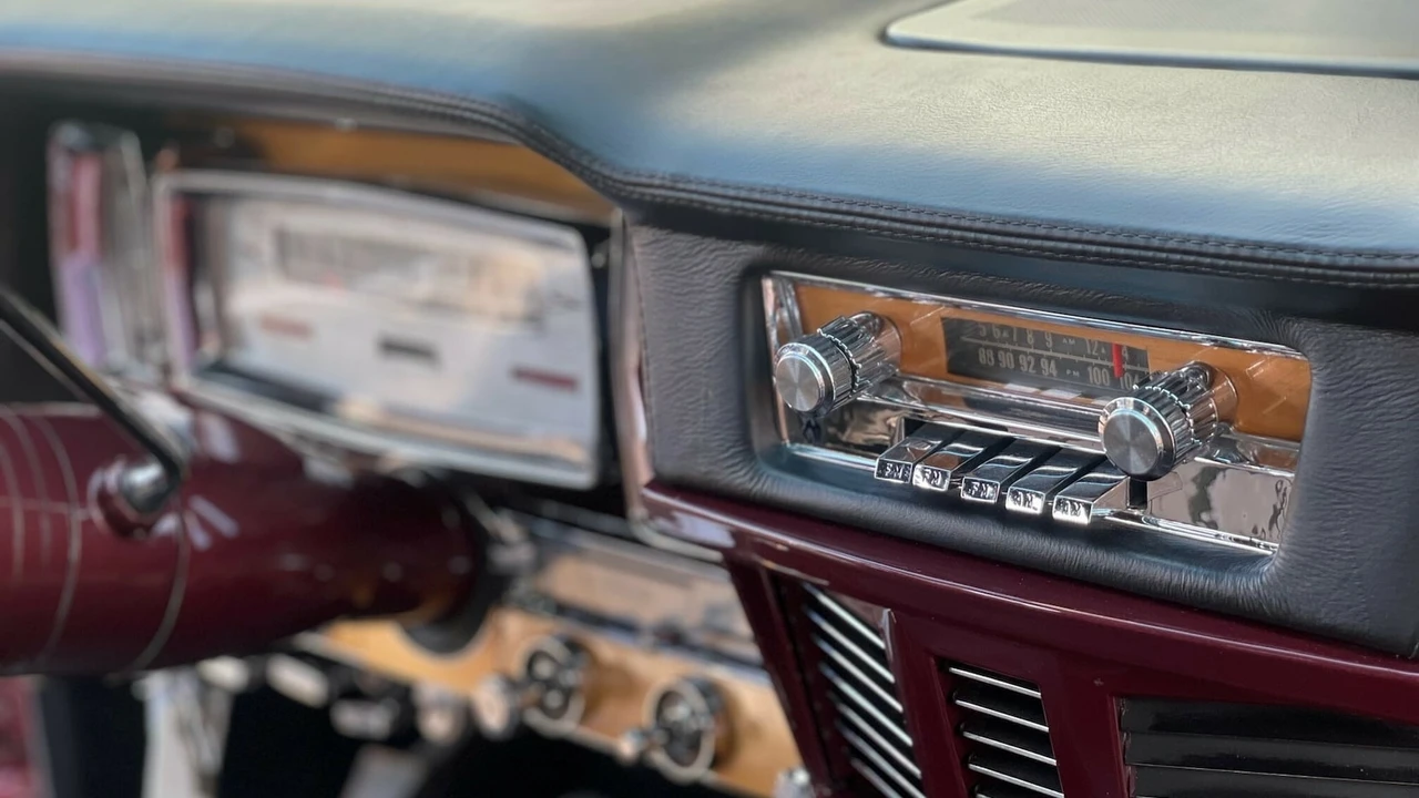 1963 Lincoln Continental 4th Gen - Image 15 of 24