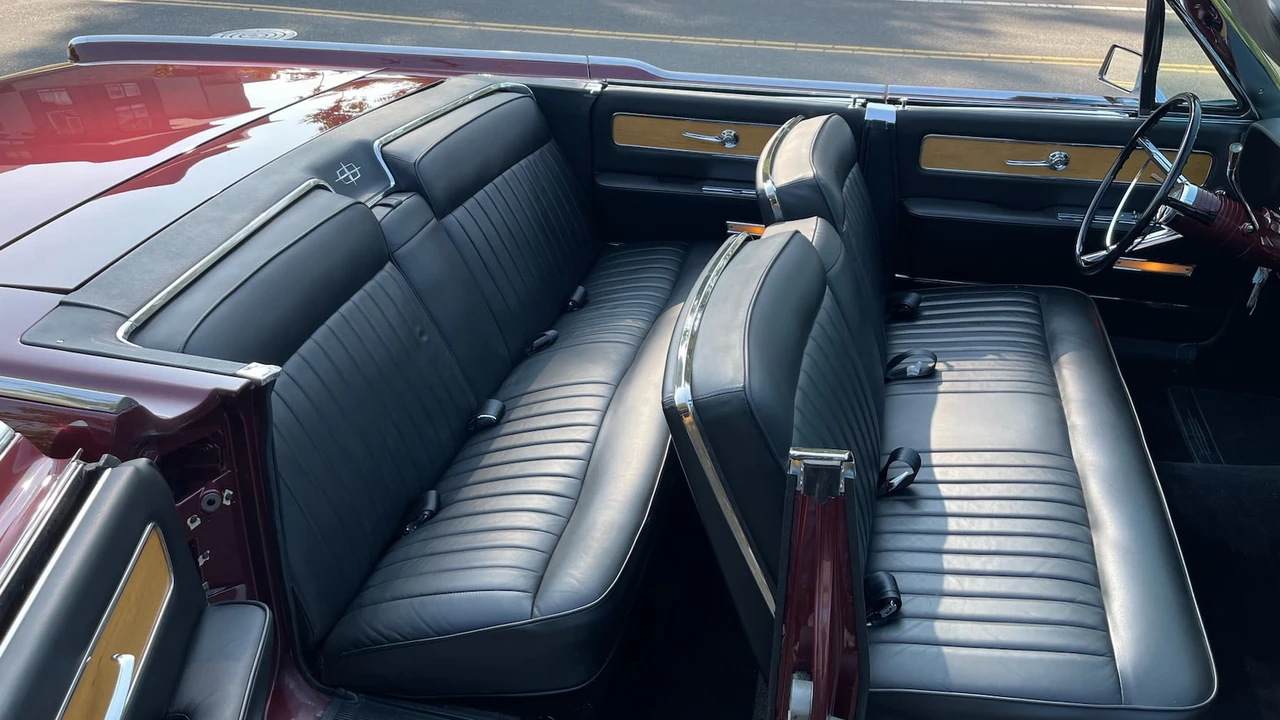 1963 Lincoln Continental 4th Gen - Image 17 of 24