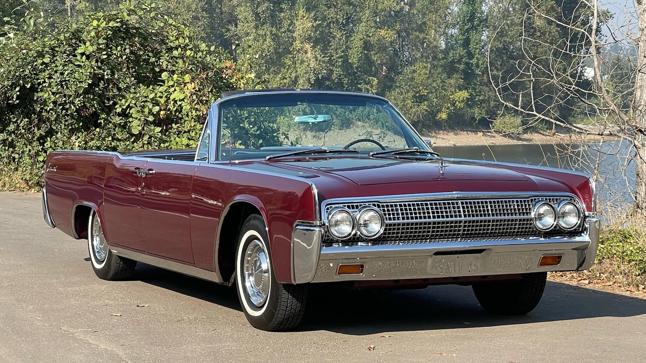 1963 Lincoln Continental 4th Gen - Image 24 of 24
