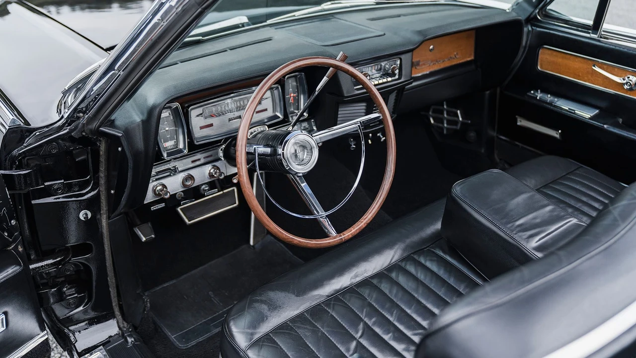 1963 Lincoln Continental 4th Gen - Image 4 of 31