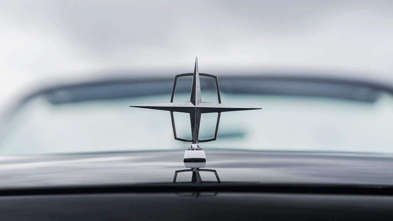 1963 Lincoln Continental 4th Gen - Image 28 of 31