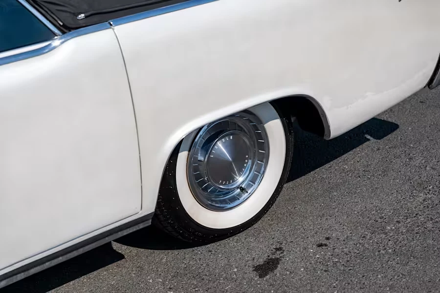 1963 Lincoln Continental 4th Gen - Image 12 of 31