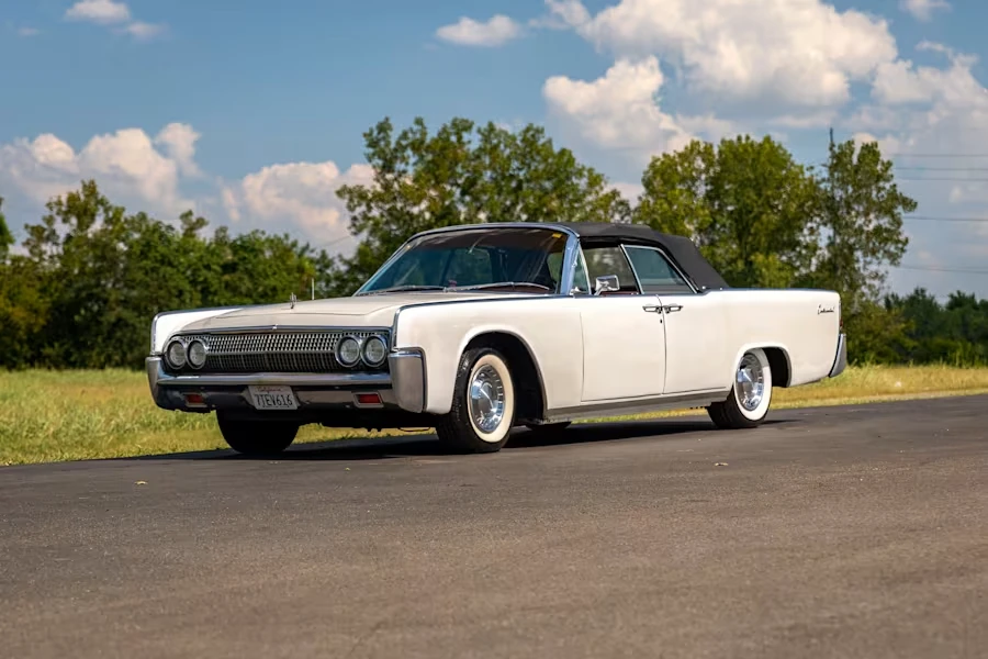 1963 Lincoln Continental 4th Gen - Image 10 of 31