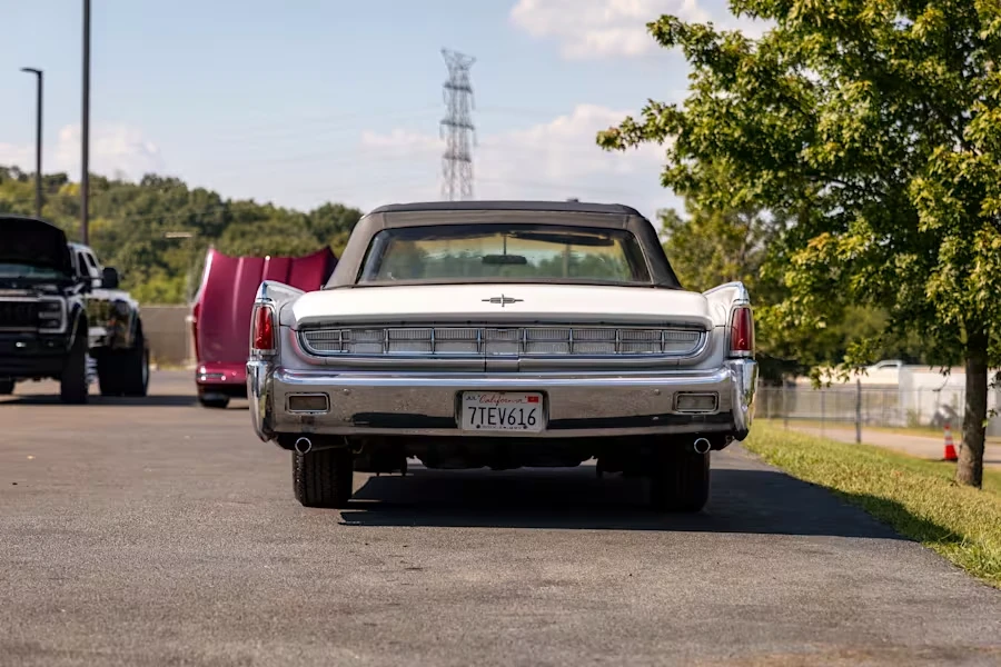 1963 Lincoln Continental 4th Gen - Image 5 of 31