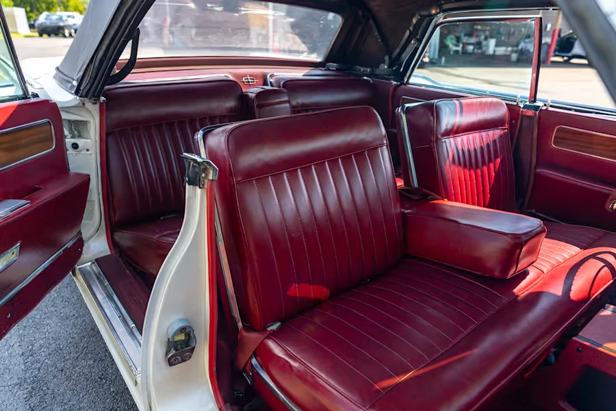 1963 Lincoln Continental 4th Gen - Image 30 of 31