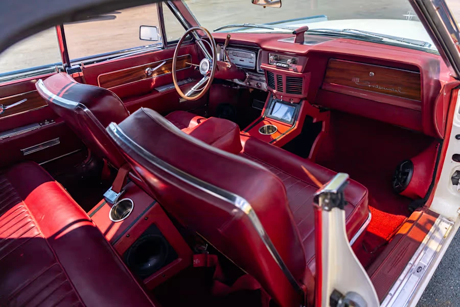 1963 Lincoln Continental 4th Gen - Image 20 of 31