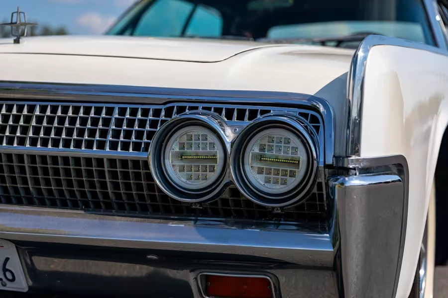 1963 Lincoln Continental 4th Gen - Image 14 of 31
