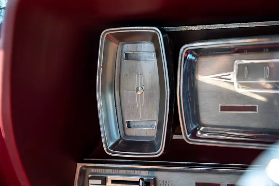 1963 Lincoln Continental 4th Gen - Image 23 of 31