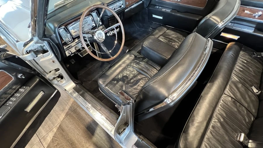 1963 Lincoln Continental 4th Gen - Image 4 of 16