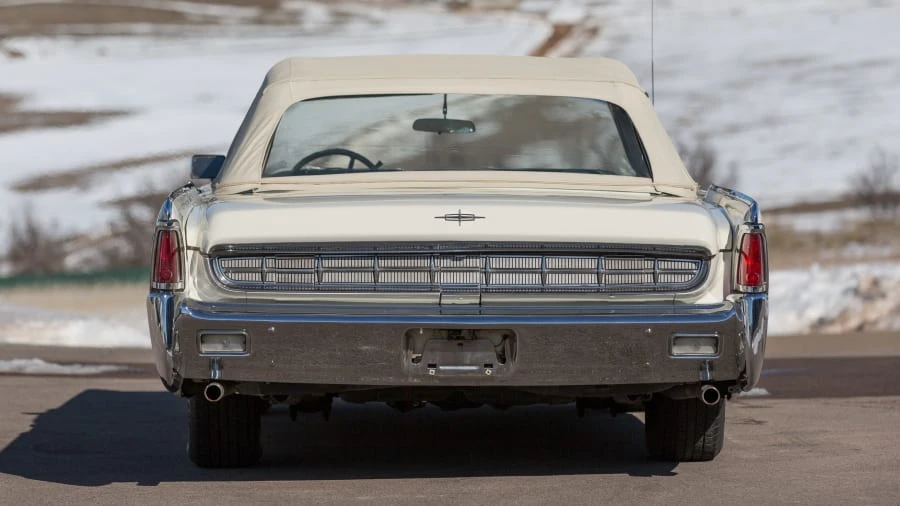 1963 Lincoln Continental 4th Gen - Image 11 of 12