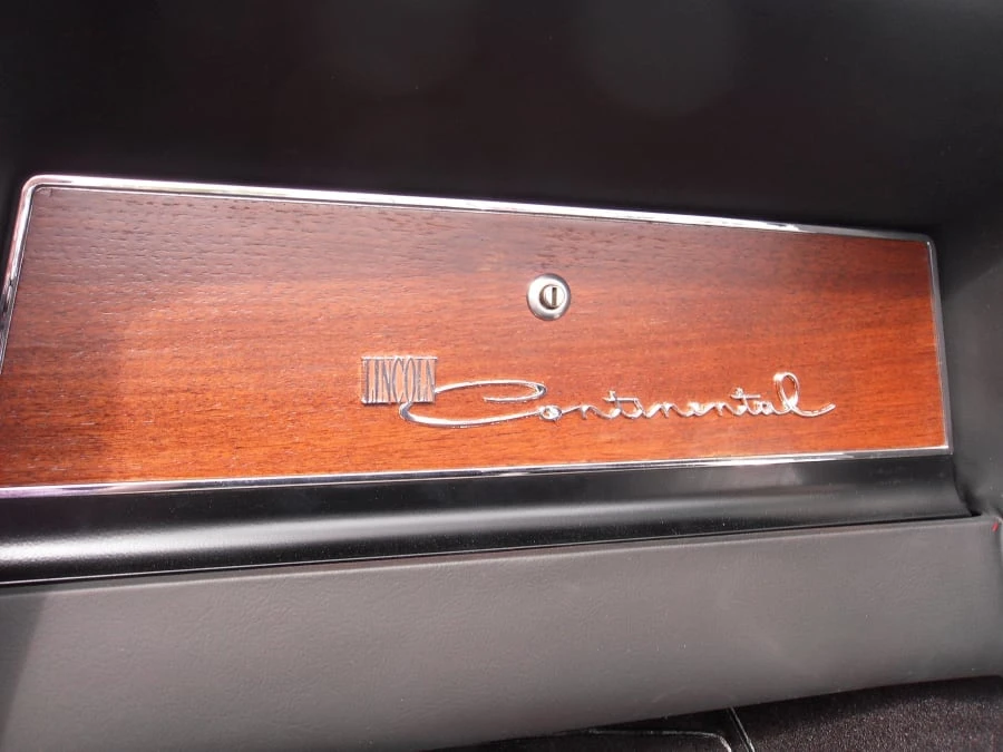 1963 Lincoln Continental 4th Gen - Image 10 of 12