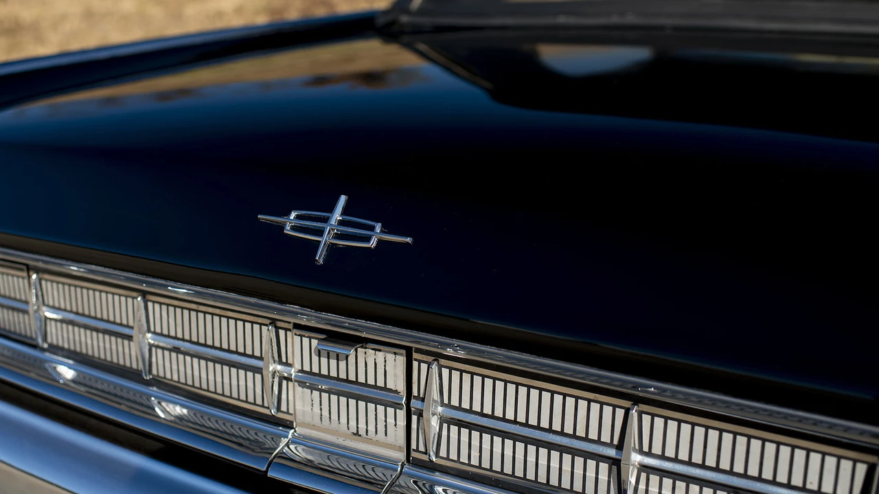1963 Lincoln Continental 4th Gen - Image 24 of 29