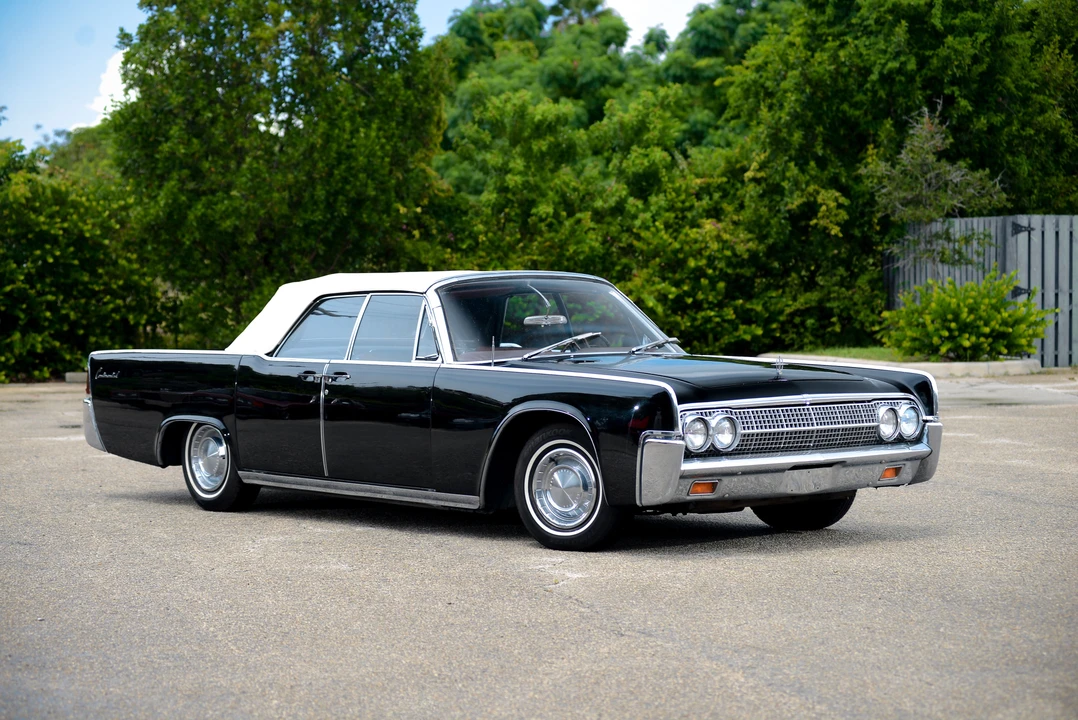 1963 Lincoln Continental 4th Gen - Image 4 of 12