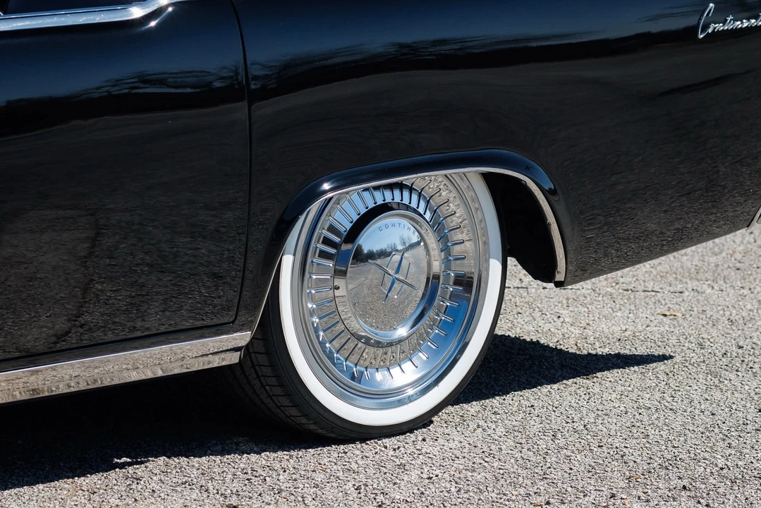 1963 Lincoln Continental 4th Gen - Image 21 of 31