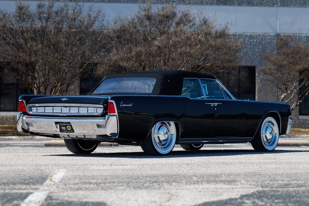 1963 Lincoln Continental 4th Gen - Image 17 of 31