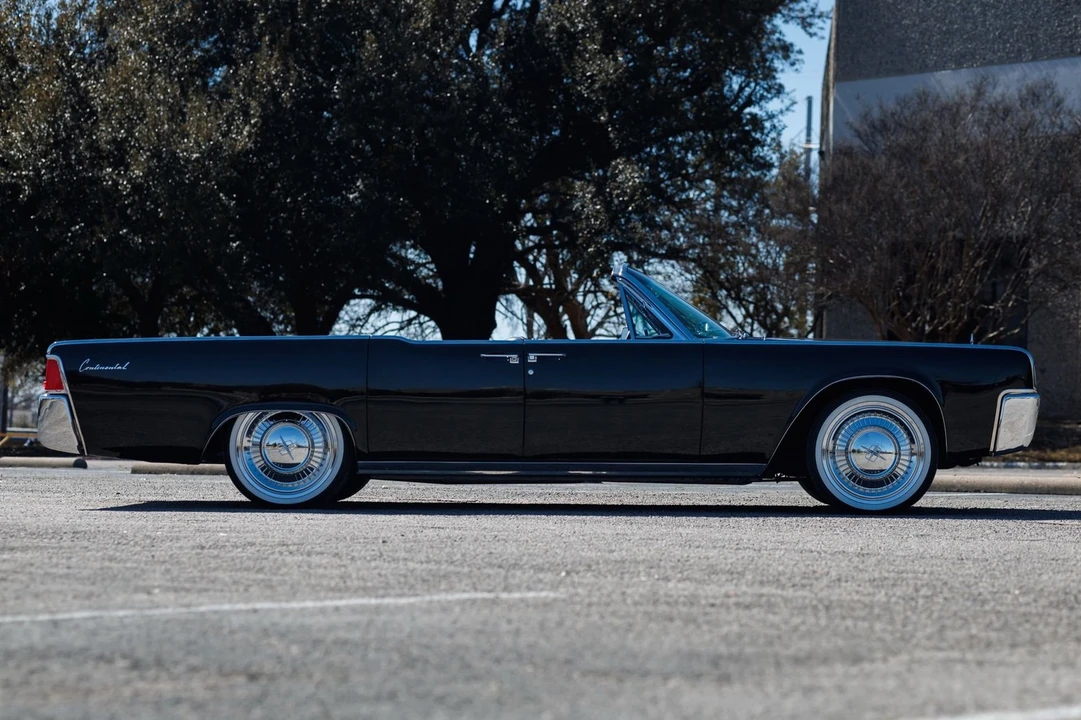 1963 Lincoln Continental 4th Gen - Image 19 of 31