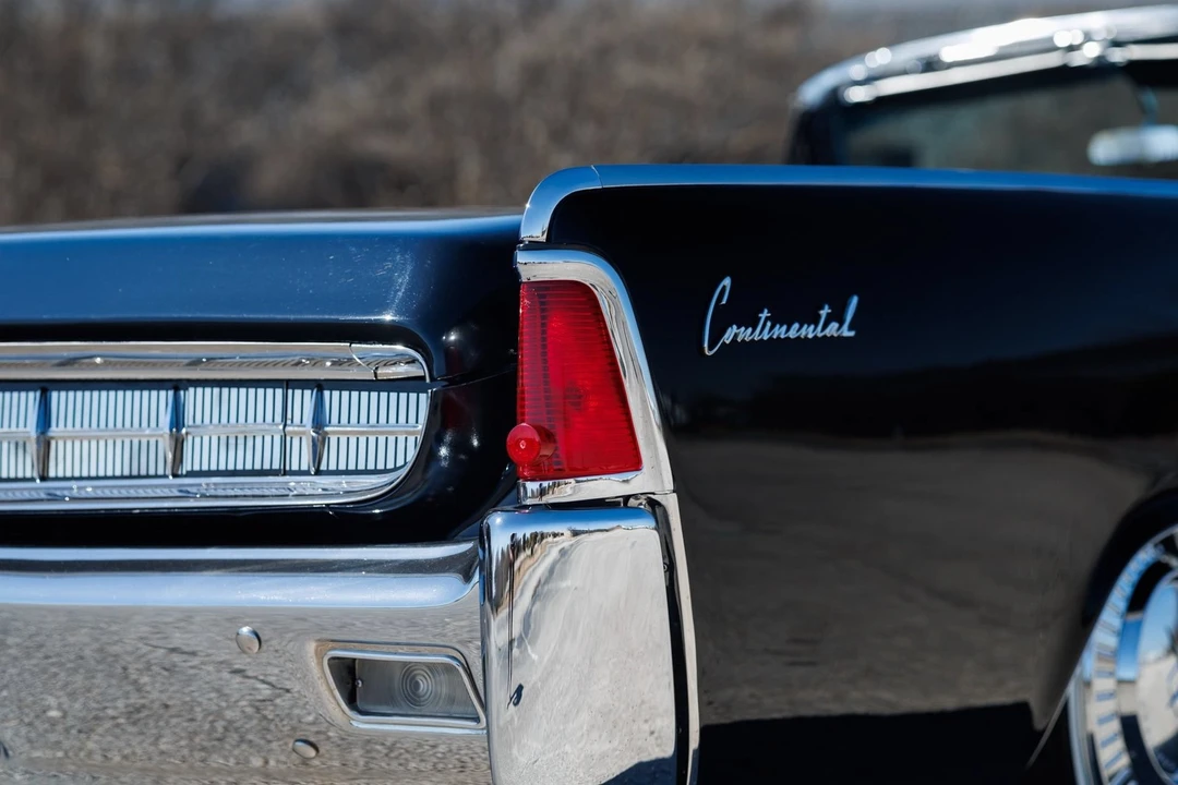 1963 Lincoln Continental 4th Gen - Image 27 of 31