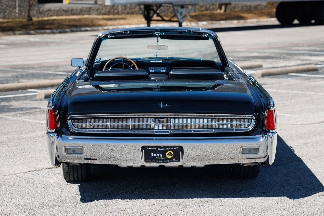 1963 Lincoln Continental 4th Gen - Image 12 of 31