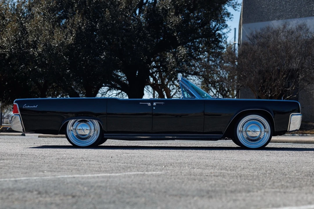 1963 Lincoln Continental 4th Gen - Image 19 of 31