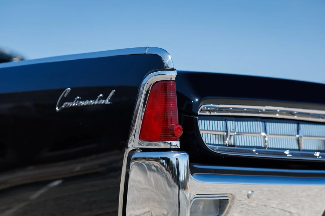 1963 Lincoln Continental 4th Gen - Image 26 of 31