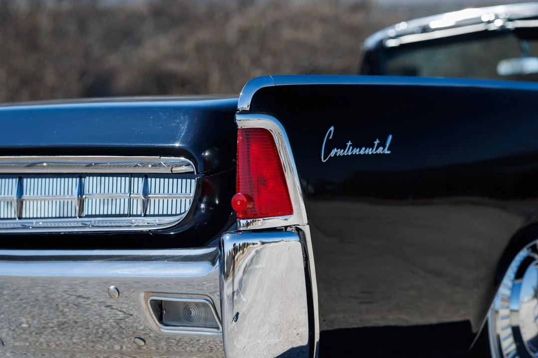 1963 Lincoln Continental 4th Gen - Image 27 of 31