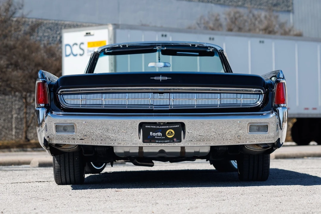 1963 Lincoln Continental 4th Gen - Image 11 of 31