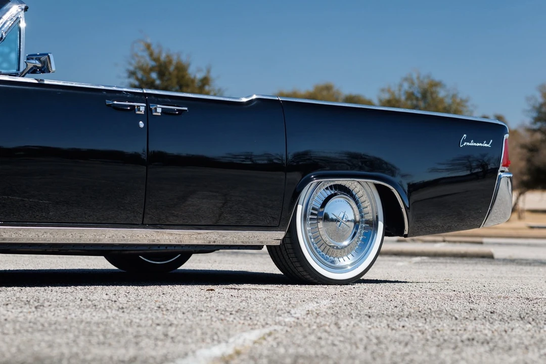1963 Lincoln Continental 4th Gen - Image 20 of 21
