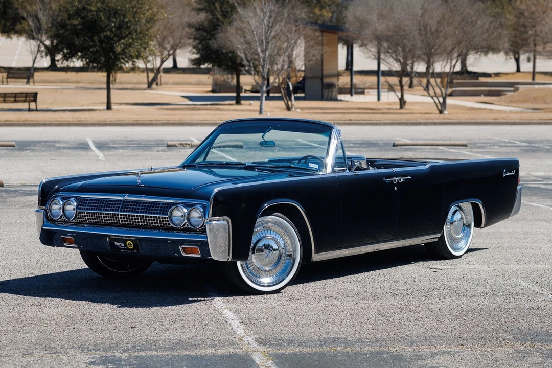 1963 Lincoln Continental 4th Gen - Image 2 of 21