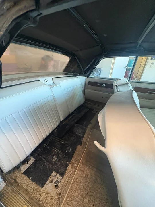 1963 Lincoln Continental 4th Gen - Image 14 of 14