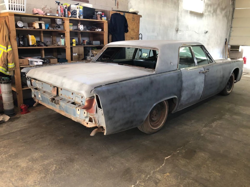 1963 Lincoln Continental 4th Gen - Image 2 of 7