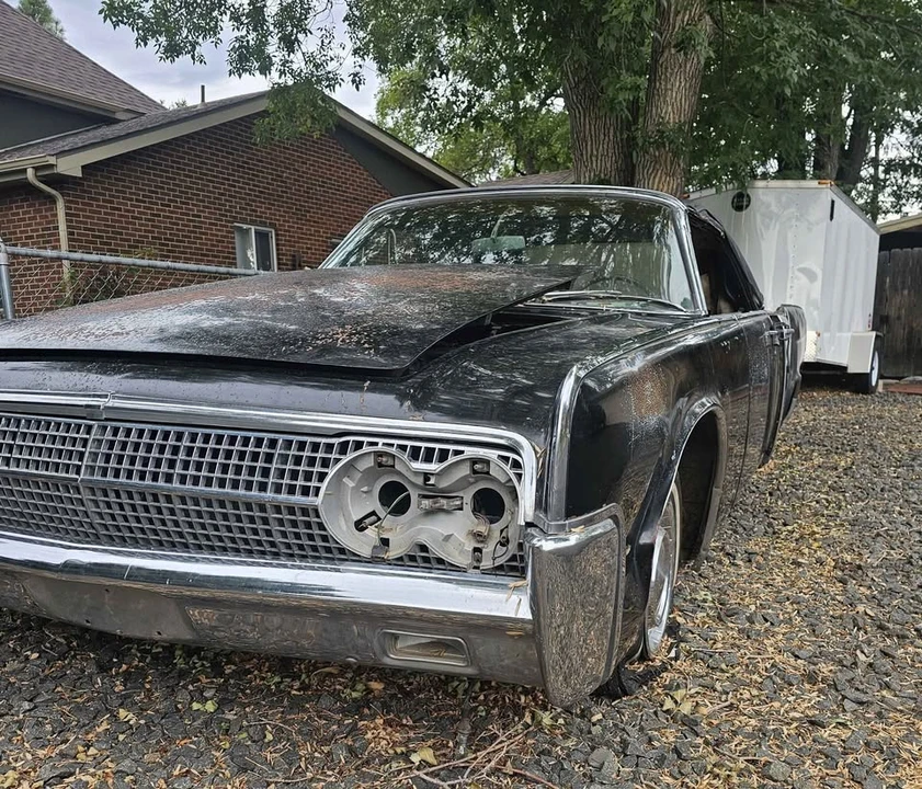 1963 Lincoln Continental 4th Gen - Image 2 of 18