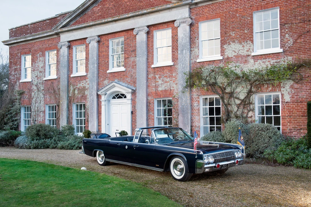 1963 Lincoln Continental 4th Gen - Image 2 of 26