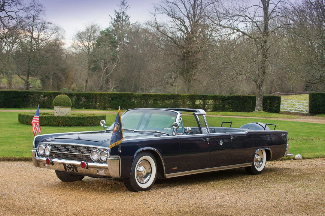 1963 Lincoln Continental 4th Gen - Image 22 of 26