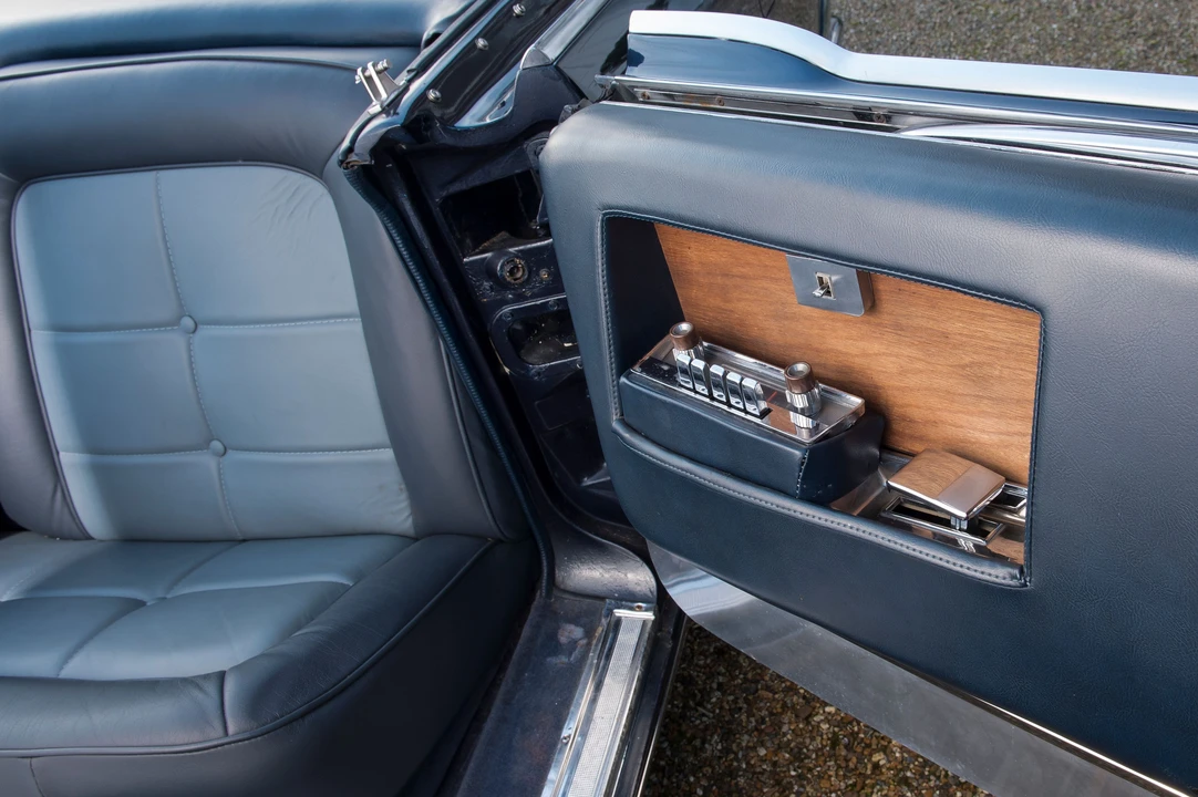 1963 Lincoln Continental 4th Gen - Image 12 of 26